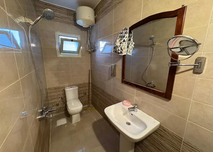 Apartment Zowaar Homes *
