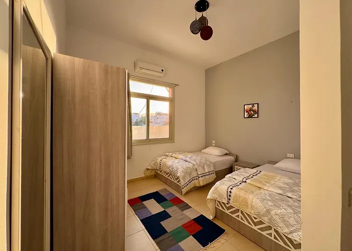Apartment Zowaar Homes *